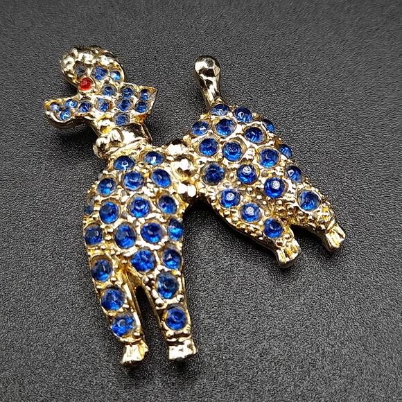 Vintage Poodle Dog Brooch, Blue Rhinestones, Gold Tone, 1950s Vintage Jewelry - Picture 9 of 9